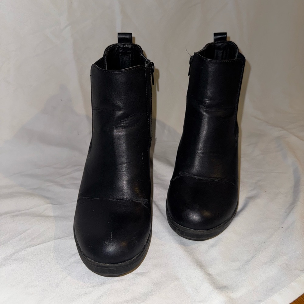 Black boots
